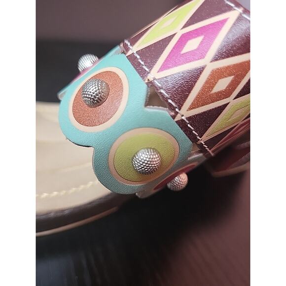 Colorful Geometric Patterned Sandals - Picture 12 of 12